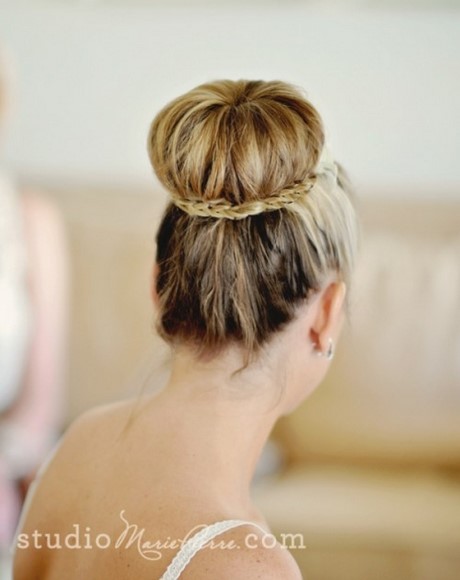 braided-bridal-hairstyles-for-long-hair-06_15 Fonott Menyasszonyi frizurák hosszú hajra