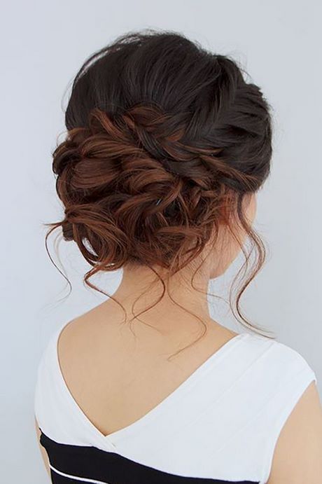 bridal-updos-for-long-hair-16_18 Menyasszonyi frizurák hosszú hajra