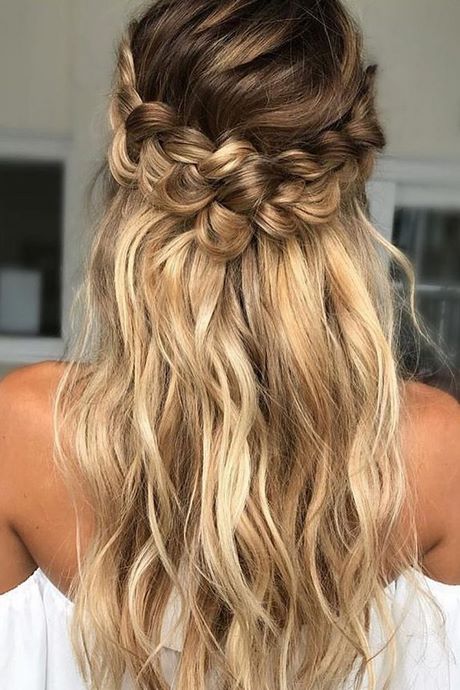 bridesmaid-hair-braid-06_5 Koszorúslány haj fonat