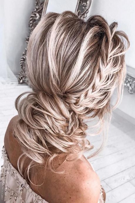 bridesmaid-hair-designs-31_8 Koszorúslány haj minták