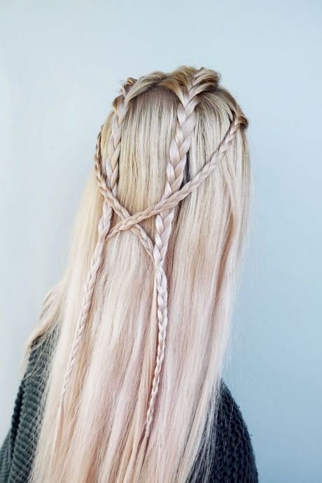easy-bridesmaid-hairstyles-for-long-hair-72_6 Könnyű koszorúslány frizurák hosszú hajra