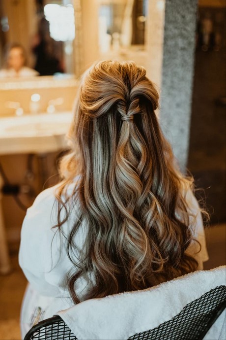 pretty-wedding-hairstyles-long-hair-67 Szép esküvői frizurák hosszú haj