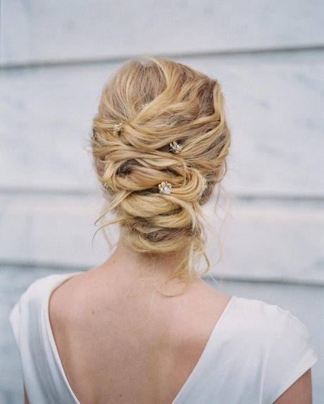 pretty-wedding-hairstyles-long-hair-67_14 Szép esküvői frizurák hosszú haj