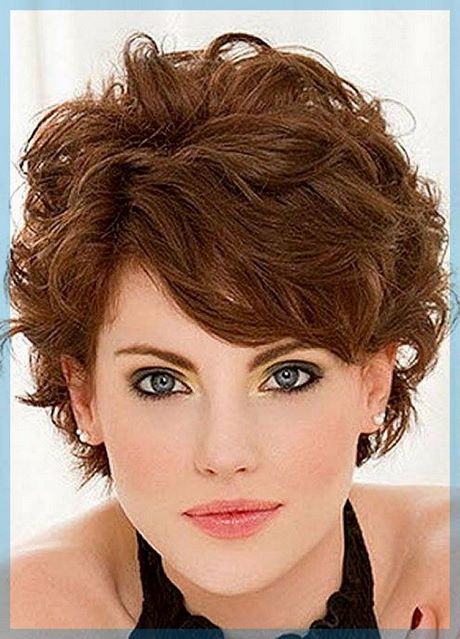 short-hairstyles-for-women-with-thick-curly-hair-46_6 Rövid frizurák vastag göndör hajú nők számára
