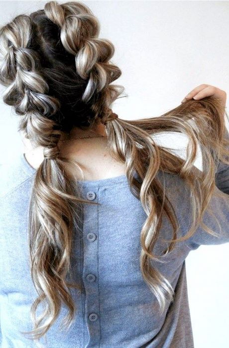 cute-easy-long-hairstyles-70_5 Aranyos könnyű hosszú frizurák