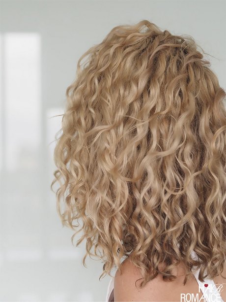 hair-cutting-style-for-curly-hair-68_4 Hajvágási stílus göndör hajra