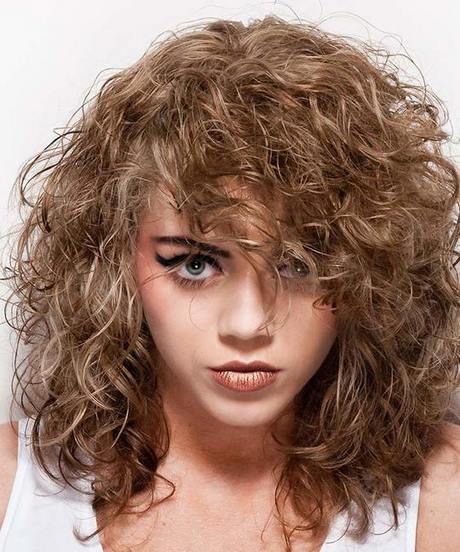 hair-cutting-style-for-curly-hair-68_6 Hajvágási stílus göndör hajra