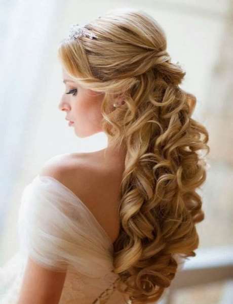 hairstyle-for-women-for-prom-94_9 Frizura a nők számára a bálra