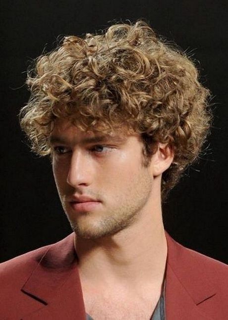 hairstyles-for-people-with-curly-hair-17_3 Frizurák göndör hajú emberek számára