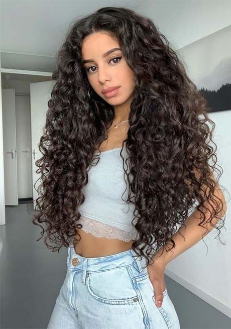 womens-long-curly-hairstyles-21_5 Női hosszú göndör frizurák