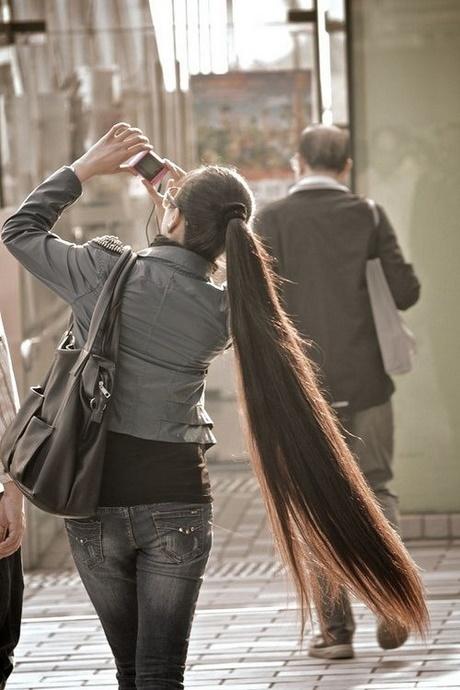 hairdos-for-very-long-hair-38_15 Frizurák nagyon hosszú hajra