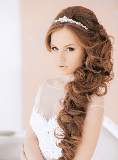 hairstyle-for-bride-2023-60_18 Frizura a menyasszony számára 2023
