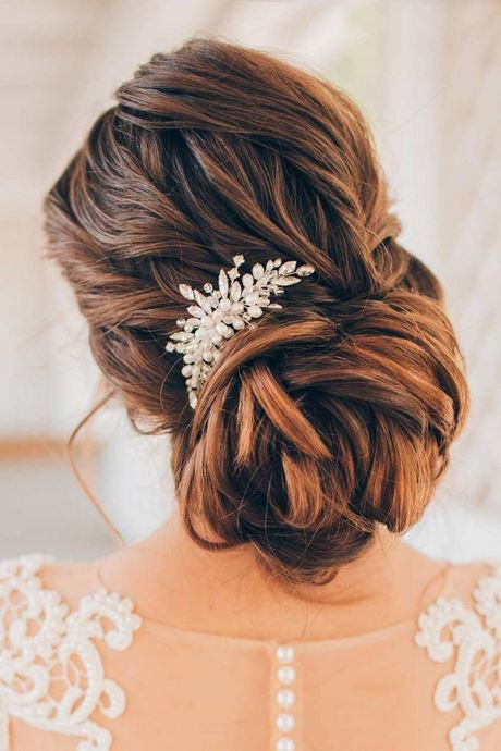 hairstyles-for-weddings-2023-78_15 Frizurák esküvőkre 2023