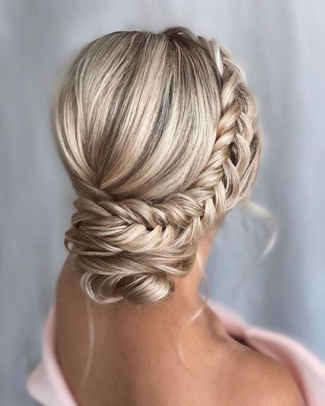 prom-updos-2023-53_13 Prom updos 2023