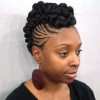 Fonott mohawk frizurák fekete nők számára