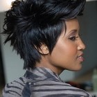 Rövid spikey frizurák fekete nők számára