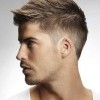 Szép frizurák rövid hajú férfiak számára