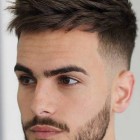 2021 frizurák férfiak